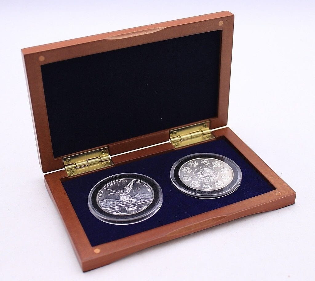 Cherry Case &Amp; 2 Airtite Coin Capsules For 2 Silver Libertads - Blue Interior 1 Cherry Case & 2 Airtite Coin Capsules for 2 Silver Libertads - Blue Interior