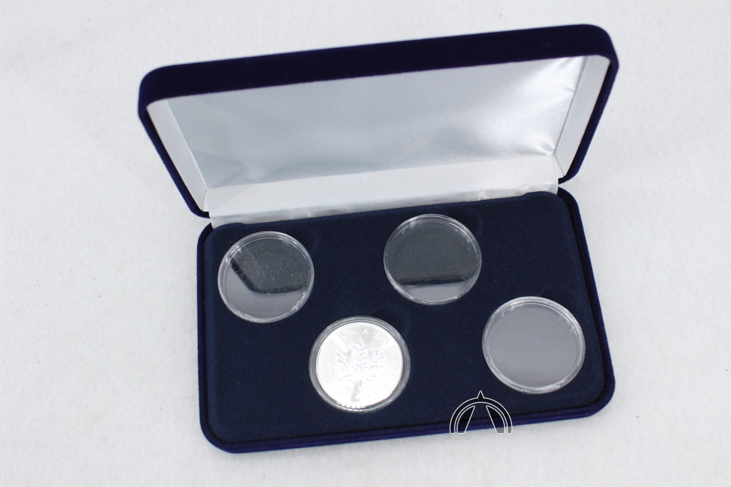 Blue Velvet Box For 4 Morgan Peace Ike Dollars In Model H Coin Capsules 4 Blue Velvet Box for 4 Morgan Peace Ike Dollars in Model H Coin Capsules - Image 4