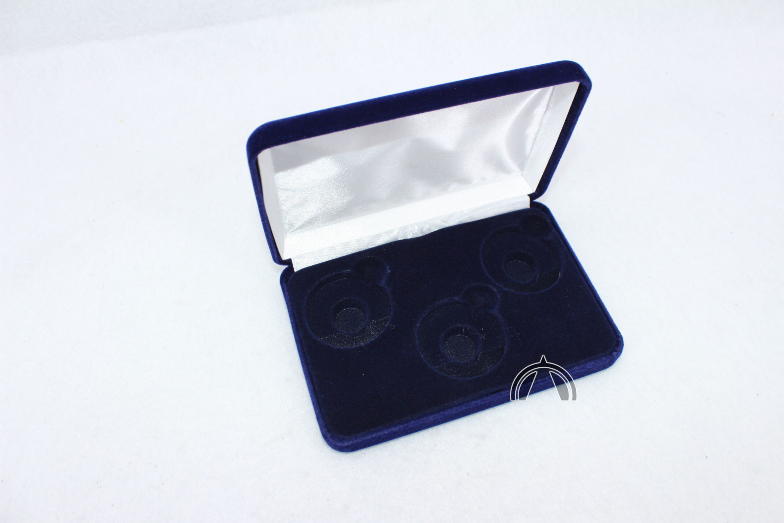 Blue Velvet Box For 3 Morgan Peace Ike Dollars In Model H Coin Capsules 1 Blue Velvet Box for 3 Morgan Peace Ike Dollars in Model H Coin Capsules